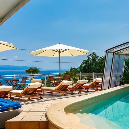 Villa Roses Apartments & Wellness Ičići Екстериор снимка