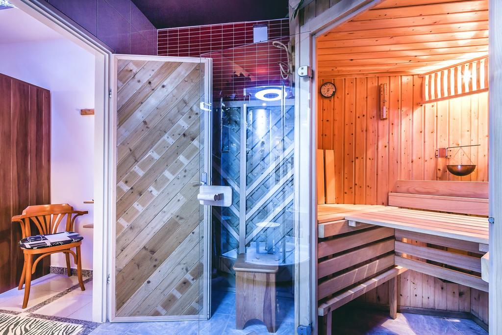 Villa Roses Apartments & Wellness Ičići Екстериор снимка