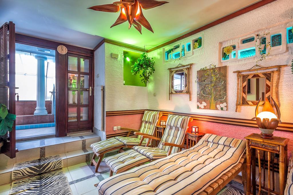 Villa Roses Apartments & Wellness Ičići Екстериор снимка