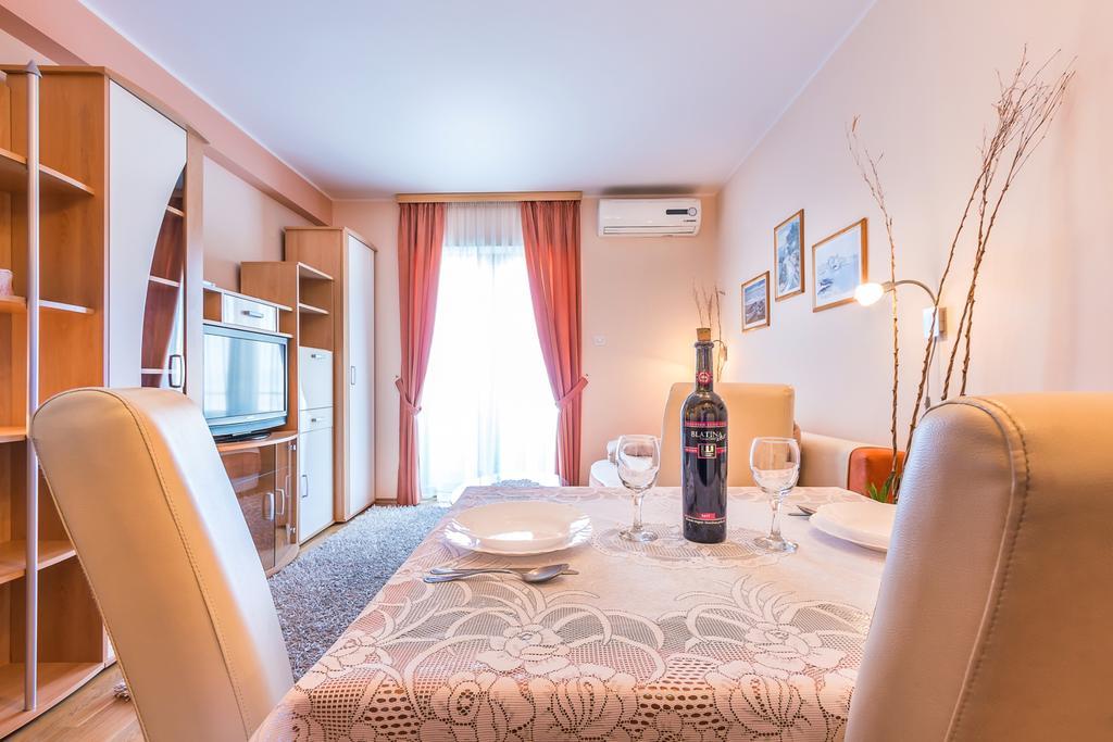 Villa Roses Apartments & Wellness Ičići Екстериор снимка