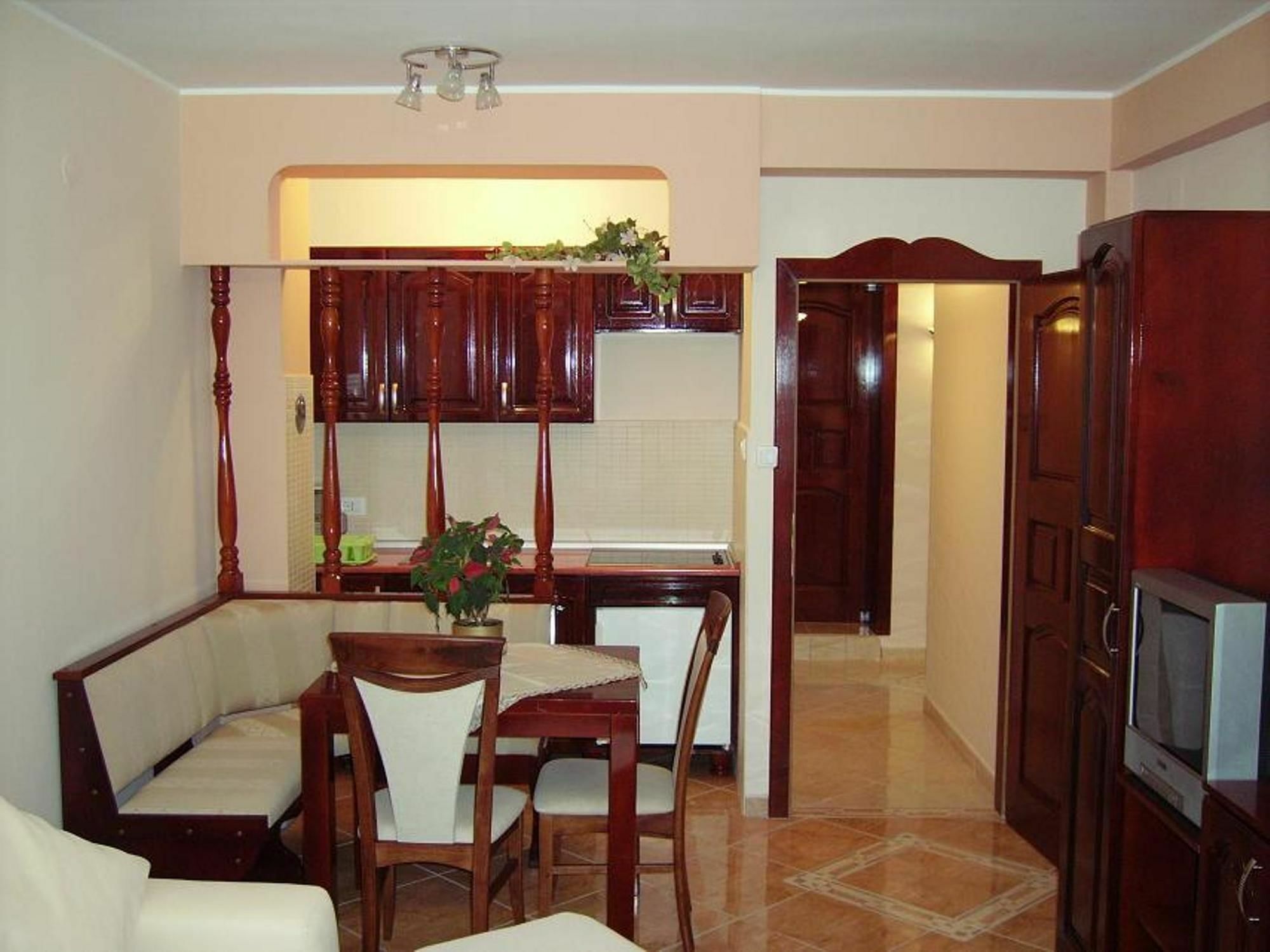 Villa Roses Apartments & Wellness Ičići Екстериор снимка