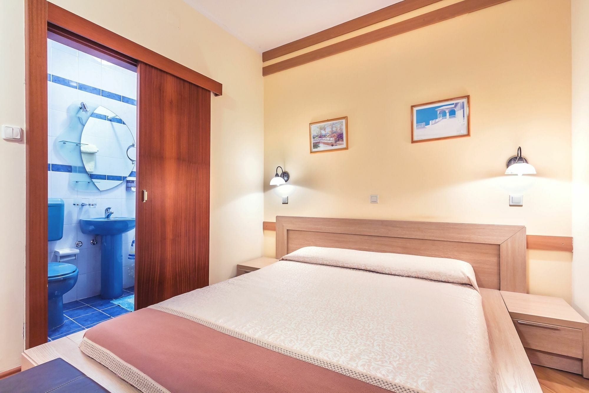 Villa Roses Apartments & Wellness Ičići Екстериор снимка